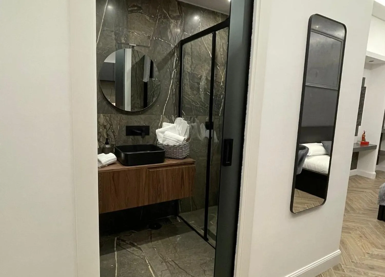 Toledo106 Luxury Apartaments - Lovely Naples Italy