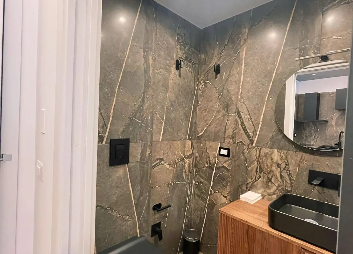 Toledo106 Luxury Apartaments - Lovely Naples