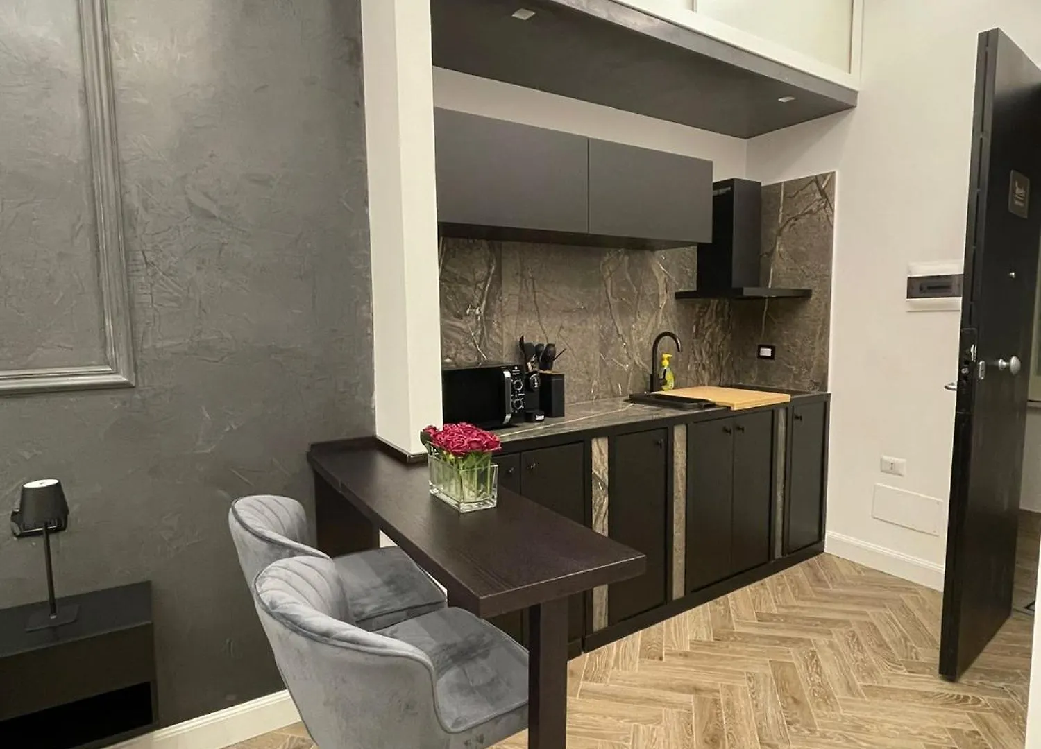 Toledo106 Luxury Apartaments - Lovely Naples Italy